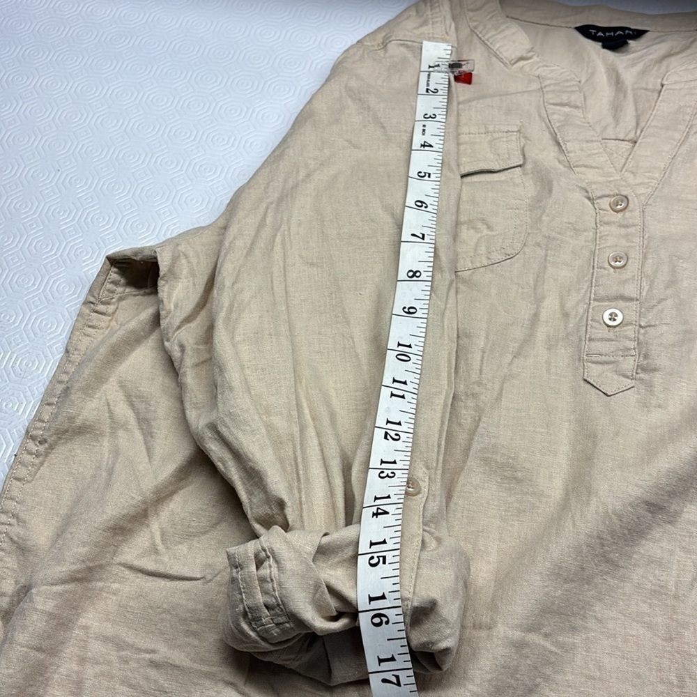 Tahari Linen Blend Long Sleeve 1/4 Button V-Neck Top Tan 1X - Picture 12 of 13